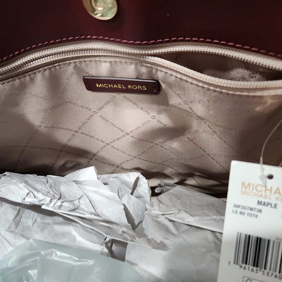 Michael Kors Maple Large NS Signature Tote. NWT - Picture 12 of 12